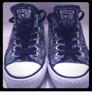 Skull converse
